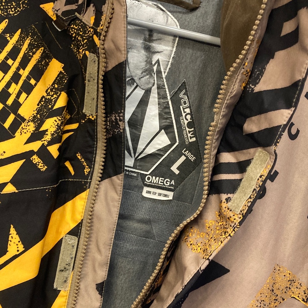 Men’s Volcom Jacket - Picture 6 of 12